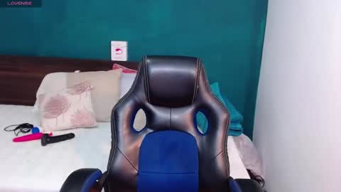 Snapshot of scarlett_duboi1 chatting on February 27, 3:08 am Scarlett online show from February 27, 3:08 am