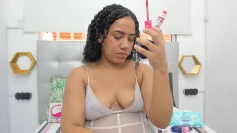 Snapshot of scarlett_fox20 chatting on March 11, 12:17 pm scarlett_fox20 online show from March 11, 12:17 pm