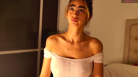 Snapshot of scarlett_grand chatting on September 15, 4:47 am Scarlett Grand online show from September 15, 4:47 am