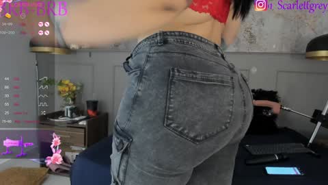Snapshot of scarlett_grey_1 chatting on January 8, 5:59 am Scarlett online show from January 8, 5:59 am