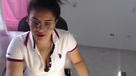 Scarlett online show from March 3, 11:44 am