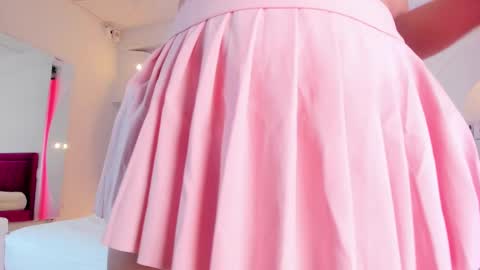 Snapshot of scarlett_model_ chatting on February 20, 11:21 pm Mon to Sat 545pm to 1030pm col online show from February 20, 11:21 pm