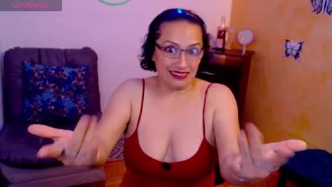 Snapshot of scarlett_sax chatting on December 14, 10:07 pm Scarlett sax online show from December 14, 10:07 pm