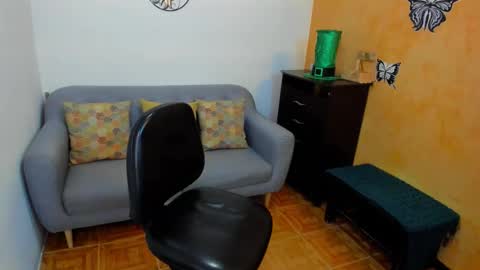 Snapshot of scarlett_sax chatting on September 16, 2:02 am Scarlett sax online show from September 16, 2:02 am