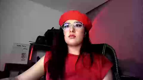 Snapshot of scarlett_sen chatting on September 13, 3:36 pm Mistress Scarlett online show from September 13, 3:36 pm