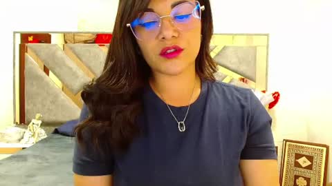 hellen  online show from June 19, 8:26 pm