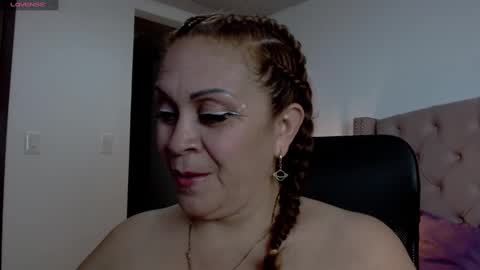 Snapshot of scarlettbooty chatting on March 7, 3:40 am scarlettbooty online show from March 7, 3:40 am
