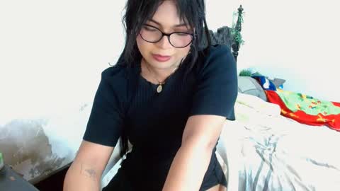 Snapshot of scarlette_mason_1 chatting on January 3, 5:28 am KARLA online show from January 3, 5:28 am