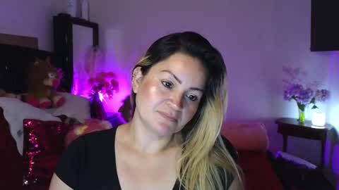 Snapshot of scarletteowens chatting on December 2, 9:09 am Scarlette online show from December 2, 9:09 am