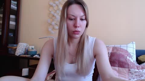 Snapshot of scarlettford chatting on February 9, 11:14 am Scarlett online show from February 9, 11:14 am