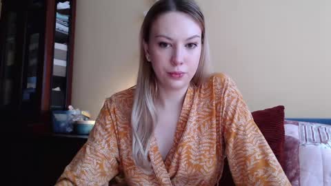 Snapshot of scarlettford chatting on January 15, 9:35 am Scarlett online show from January 15, 9:35 am