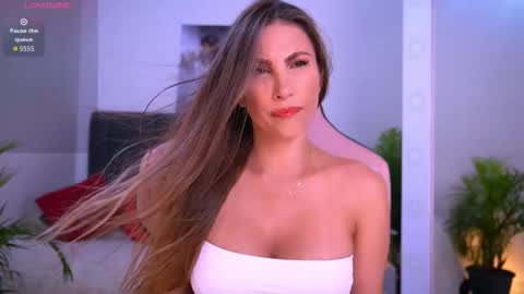 scarletthalls online show from March 31, 3:40 am