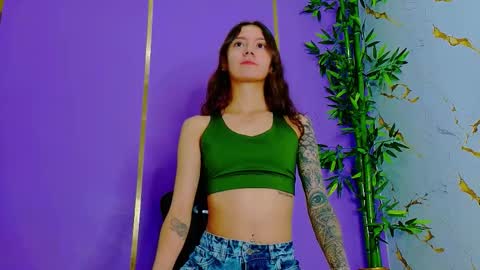 Scarlet online show from September 20, 4:10 pm