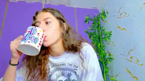 Scarlet online show from September 27, 2:09 am