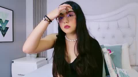 Scarlett Petrova online show from May 27, 11:29 am