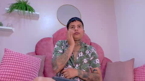 Snapshot of scarlettvex__ chatting on September 13, 9:28 pm S C A R L E T T online show from September 13, 9:28 pm