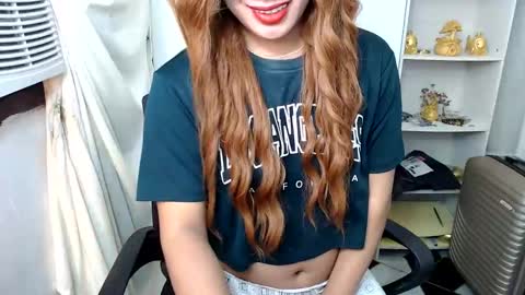 Queen Scarlet online show from January 7, 10:55 am