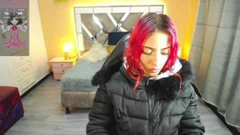 Snapshot of scarllett_bdsm chatting on December 6, 3:35 am Scarllett online show from December 6, 3:35 am