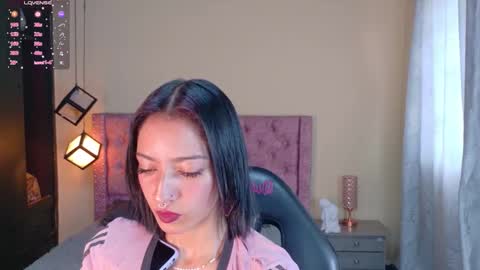 Snapshot of scarllett_bdsm chatting on October 13, 8:55 pm Scarllett online show from October 13, 8:55 pm