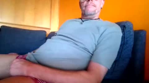 schmuhbaer1 online show from December 2, 11:08 am