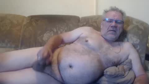 Snapshot of schnapper11 chatting on September 22, 9:35 am schnapper11 online show from September 22, 9:35 am