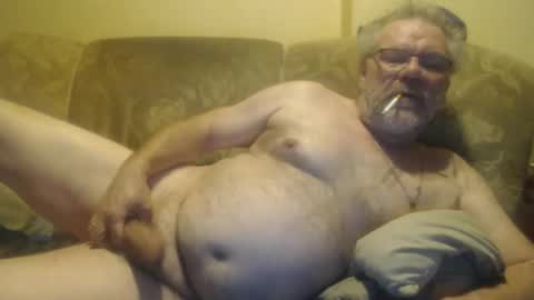Snapshot of schnapper11 chatting on December 28, 10:44 pm schnapper11 online show from December 28, 10:44 pm