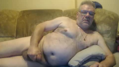 Snapshot of schnapper11 chatting on January 9, 3:12 pm schnapper11 online show from January 9, 3:12 pm