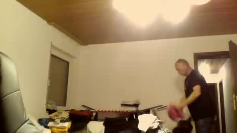 schnibschnab online show from October 9, 11:43 pm