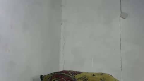 Snapshot of schoco_milf chatting on September 13, 12:29 pm mai latina online show from September 13, 12:29 pm