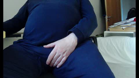 Mick online show from December 18, 1:23 pm