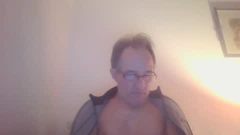 Snapshot of scotchwhieskie chatting on December 31, 12:00 am scotchwhieskie online show from December 31, 12:00 am