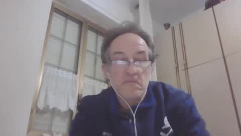 Snapshot of scotchwhieskie chatting on February 25, 7:49 pm scotchwhieskie online show from February 25, 7:49 pm