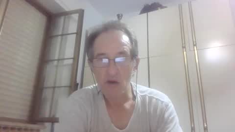 Snapshot of scotchwhieskie chatting on September 16, 6:55 pm scotchwhieskie online show from September 16, 6:55 pm