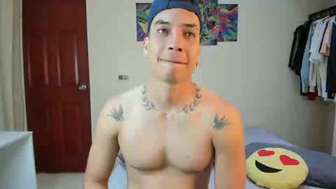Snapshot of scotrisse chatting on February 22, 9:59 pm Daniel martinez - Independent model online show from February 22, 9:59 pm