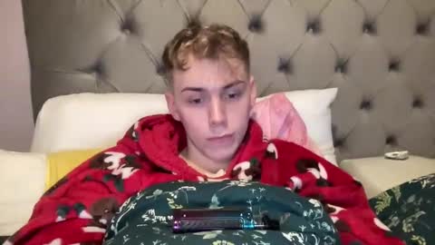 danny online show from December 5, 1:20 am