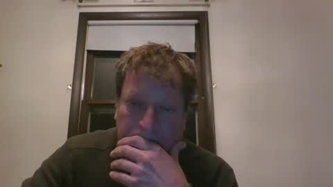Snapshot of scottpbi52 chatting on February 6, 2:33 am scottpbi52 online show from February 6, 2:33 am