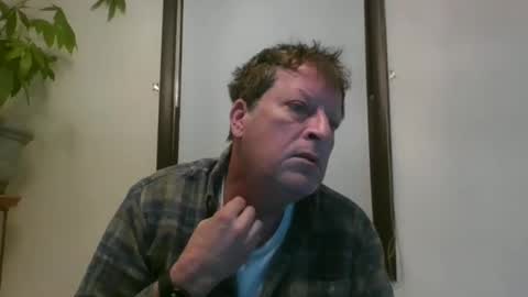 Snapshot of scottpbi52 chatting on January 22, 8:07 am scottpbi52 online show from January 22, 8:07 am