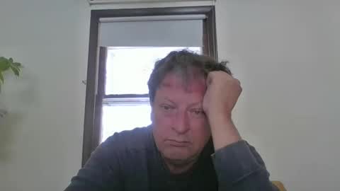 Snapshot of scottpbi52 chatting on February 18, 8:36 pm scottpbi52 online show from February 18, 8:36 pm