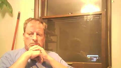 Snapshot of scottpbi52 chatting on September 10, 1:28 am scottpbi52 online show from September 10, 1:28 am