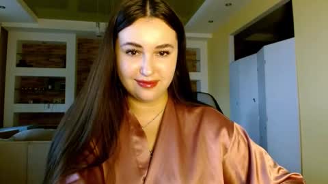 Elizabeth  online show from December 4, 11:21 am