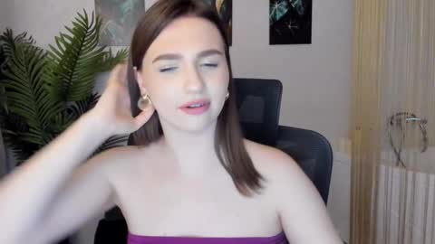 Snapshot of seaebreeze chatting on February 10, 3:21 pm Kate online show from February 10, 3:21 pm