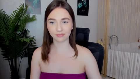 Snapshot of seaebreeze chatting on February 17, 7:55 pm Kate online show from February 17, 7:55 pm