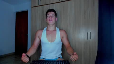 Sean online show from December 3, 1:47 am