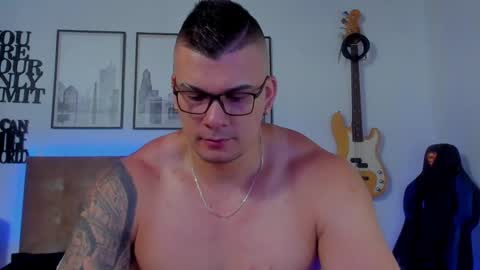 Snapshot of sean_carrera69 chatting on September 18, 3:10 am Sean Carrera online show from September 18, 3:10 am
