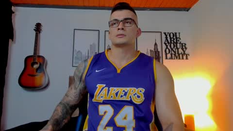 Snapshot of sean_carrera69 chatting on December 4, 8:12 pm Sean Carrera online show from December 4, 8:12 pm