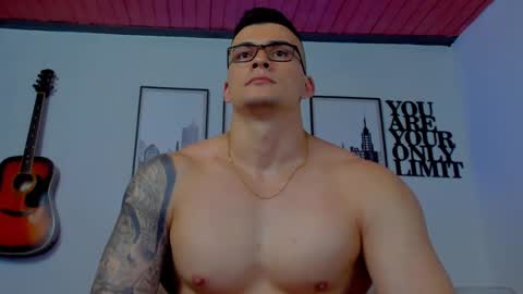 Snapshot of sean_carrera69 chatting on January 20, 11:10 pm Sean Carrera online show from January 20, 11:10 pm