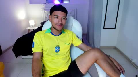 Sean online show from April 29, 6:46 pm