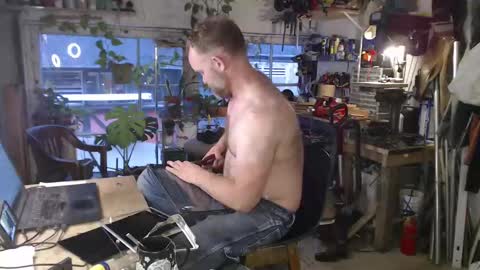 Seattlemanwhore online show from September 27, 2:48 pm