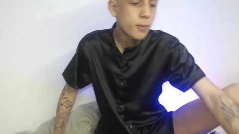  CAMILA Y SEBASTIAN online show from January 17, 11:19 am