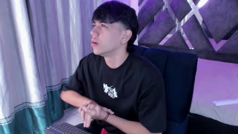 sebas_pretty7 online show from March 28, 1:01 pm